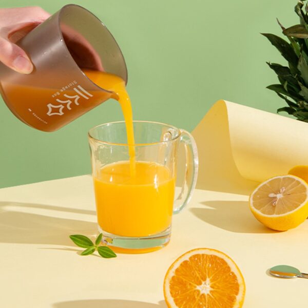 Mini Portable Manual Citrus Juicer - Image 6